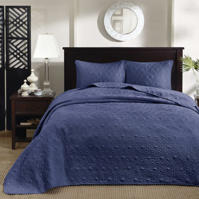 Navy Full Bedspread Reversible - Pre-washed For Exceptional Comfort Design A Sophisticated Look Treatment 2 Shams Superior Pattern Elegance