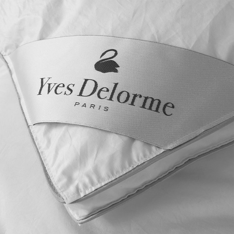 Prestige Goose Down Comforter, Queen
