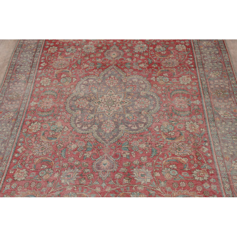 Traditional  Area Rug 7x10