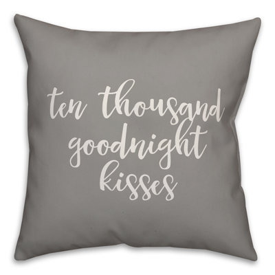  Coussin Ten Thousand Goodnight Kisses