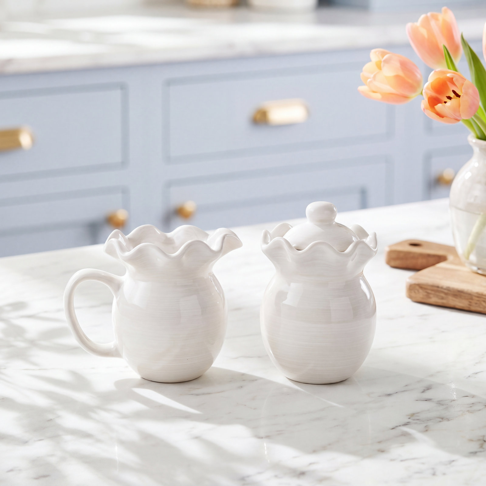 Ruffle Sugar and Creamer Set