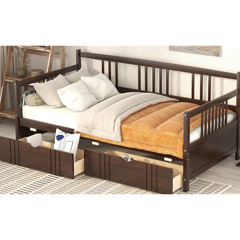 Lit de jour simple avec options de rangement - Bois pour une aire de repos paisible La fabrication solide et les tiroirs supplémentaires maximisent l'espace de rangement