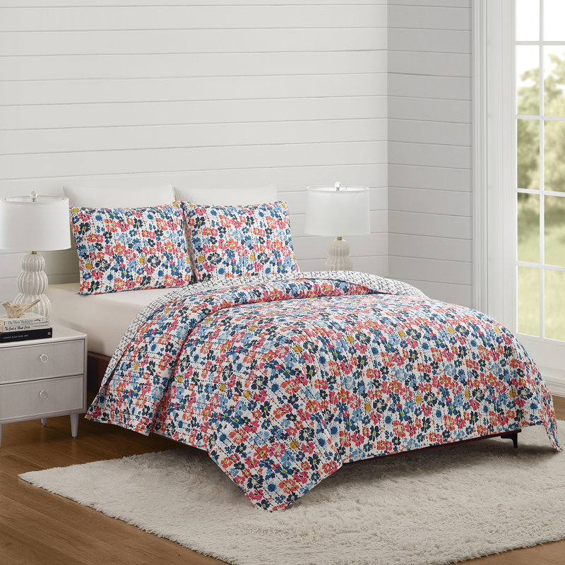 Blossom Floral Petite 100% Cotton Reversible Quilt Set, King Quilt + 2 King Shams