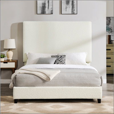 Grand lit plateforme tapissier blanc Boucle