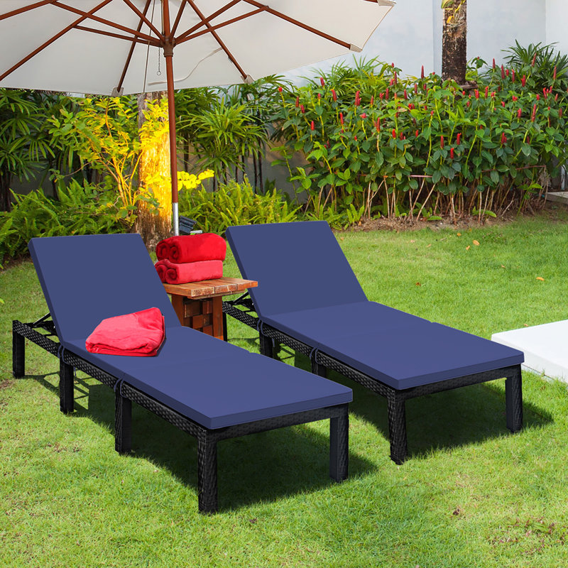Outdoor Chaise Lounge , Cushion Included, Red