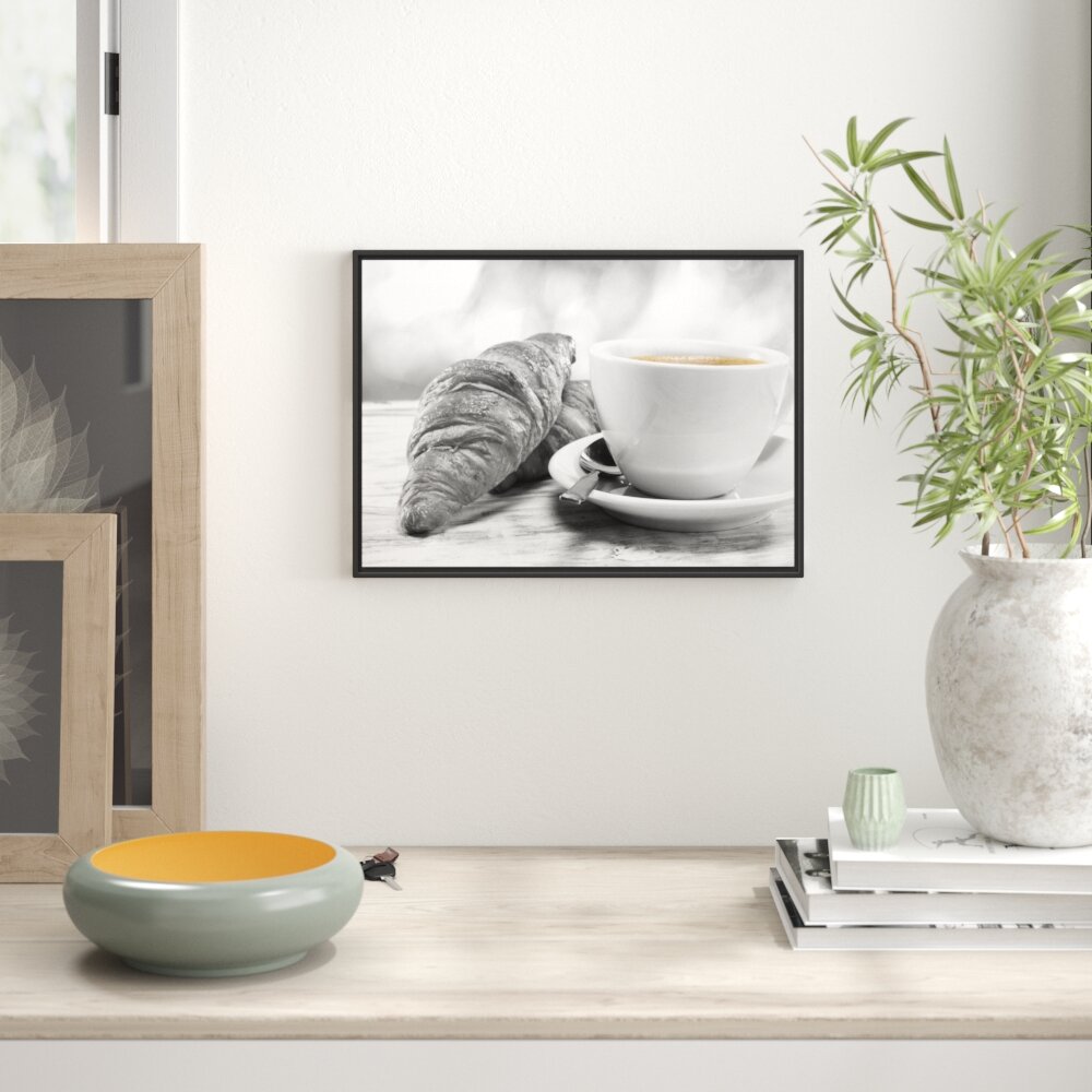 Gerahmtes Wandbild Croissants und Kaffee