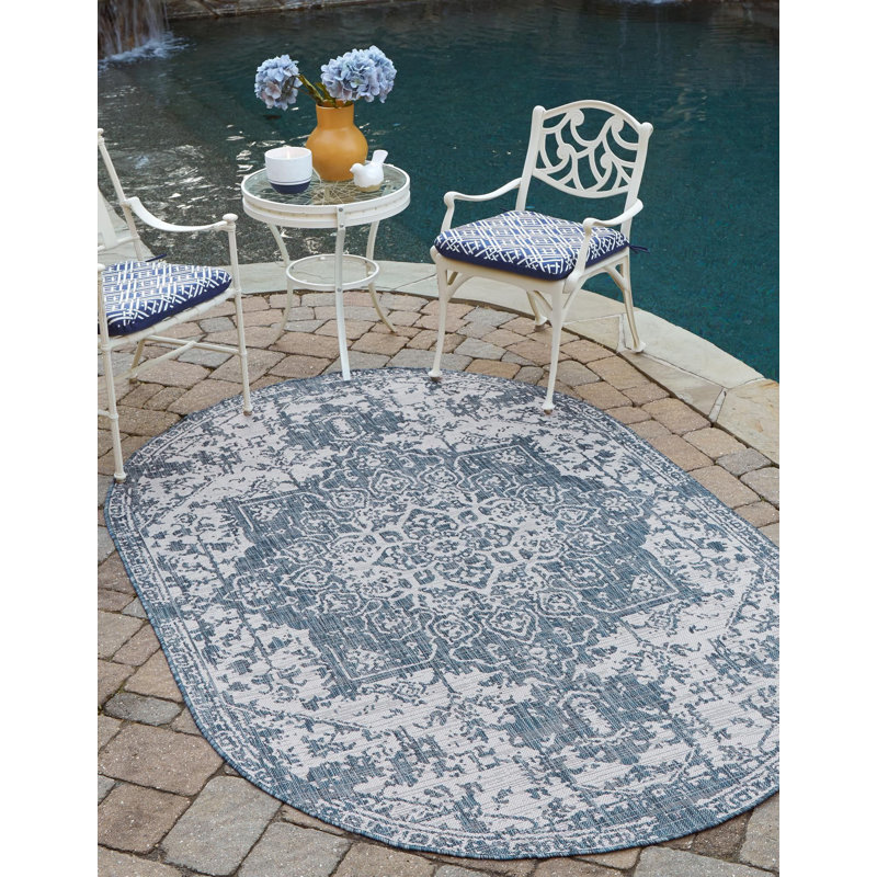 Tapis d'extérieur couleur os, Ovale 7 pi 10 po x 10 pi