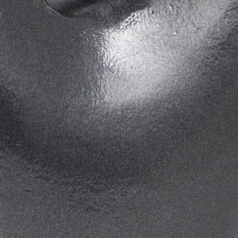 Sculpture abstraite moderne en aluminium massif Berdeen, H 17,1 po x l 9,35 po x P 6,35 po, Gris foncé