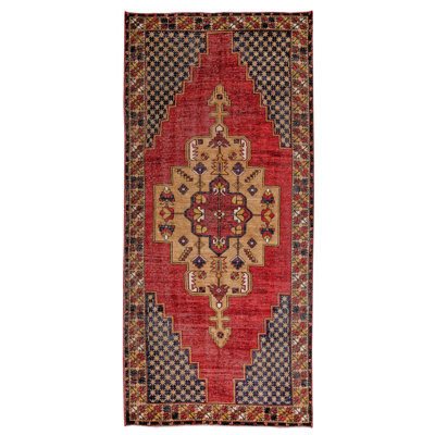 Dakhia Wool Southwestern Indoor Rug