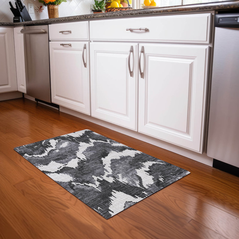 Premium Machine Washable Prisco Black Rug, Rectangle 1'8" x 2'6"