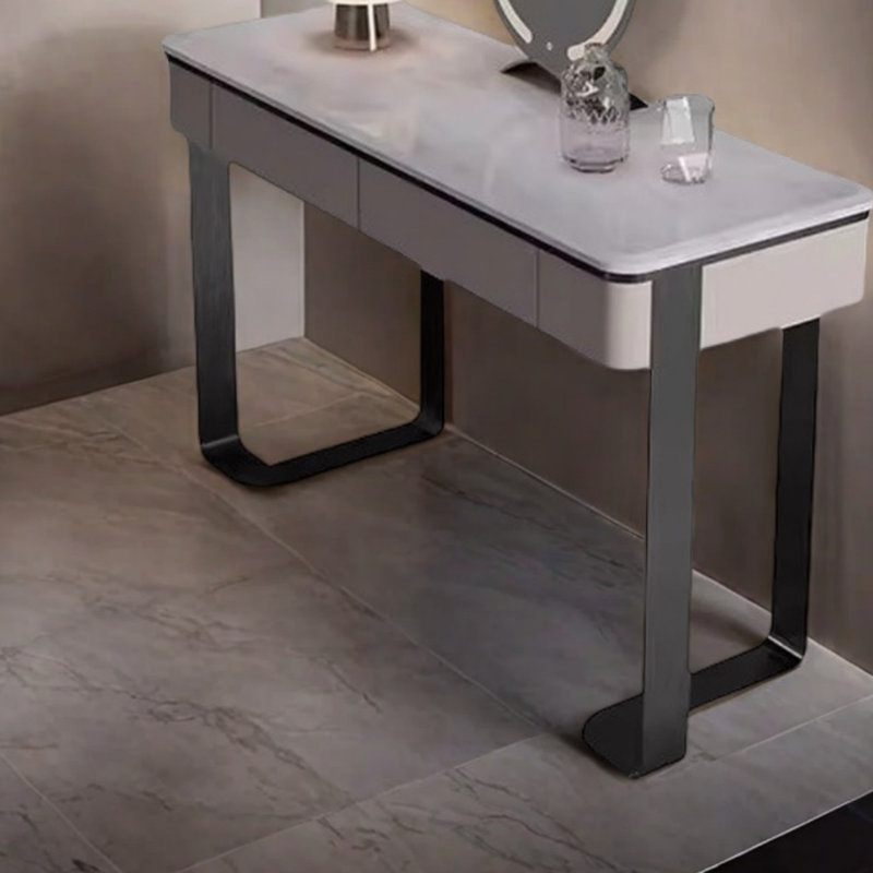 Downen, Noir / blanc / gris
