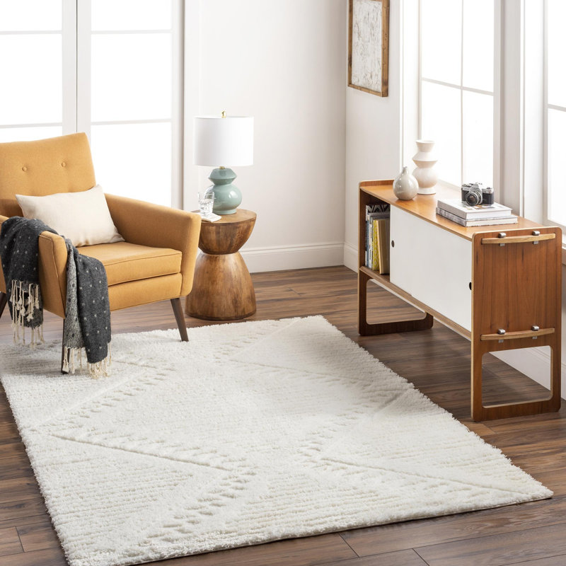 Khlani Kaja Southwestern Cream Shag Area Rug, Rectangle 5'3" x 7'