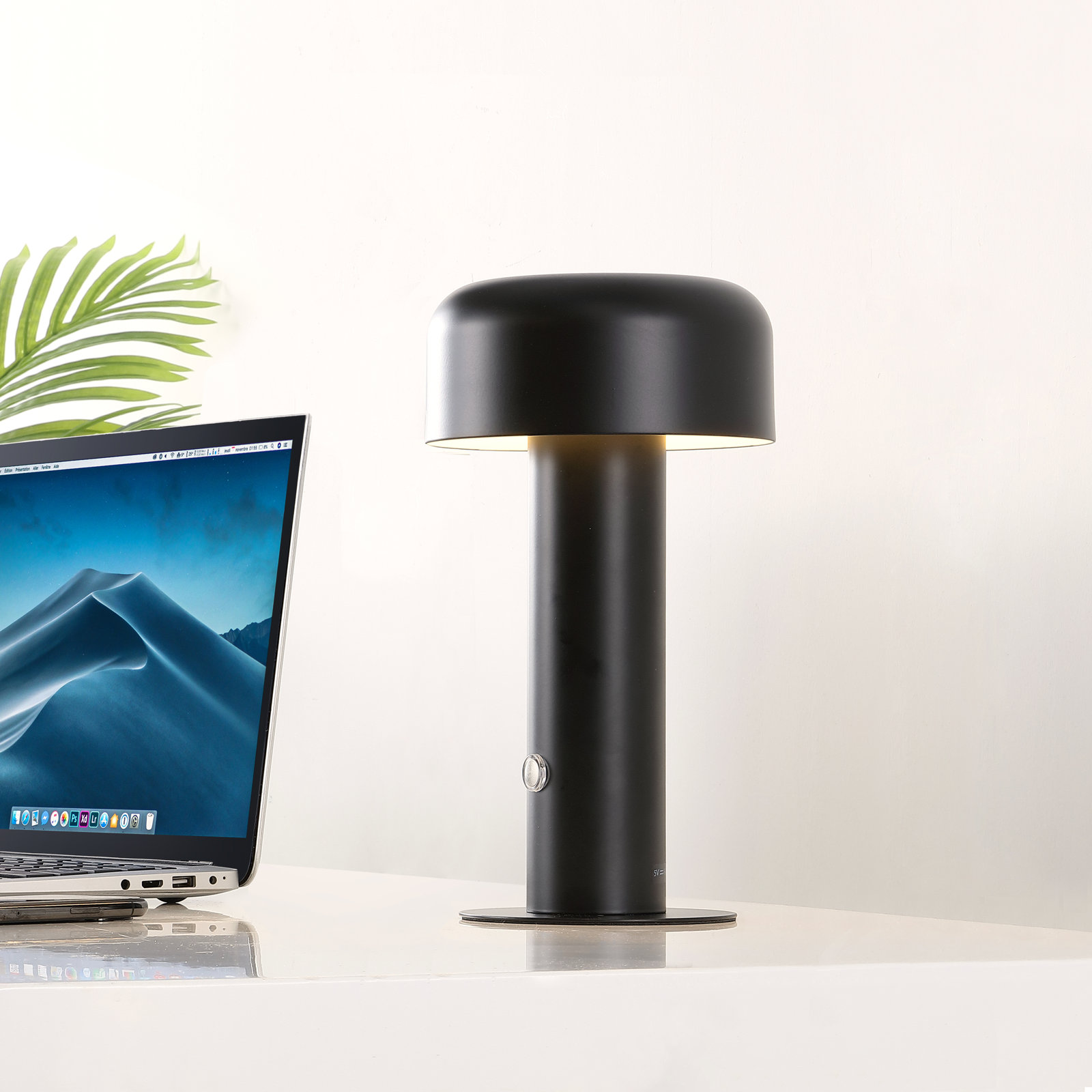Zimmerman Metal USB Table Lamp
