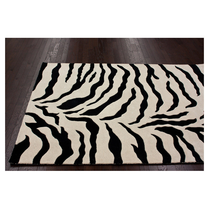 Animal Print Indoor Rug, 5' x 8'
