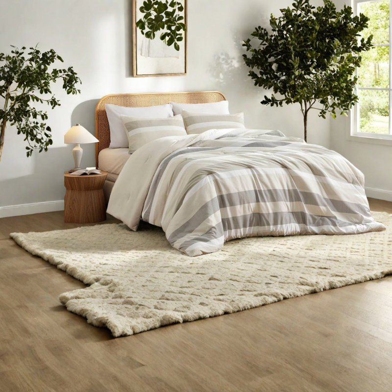 Neutral Stripe Textured 3-piece Bedding Sets, Polyester Comforter With Shams, Full/queen