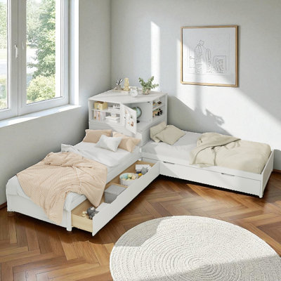 L-Shaped Daybed With Trundle And Drawers