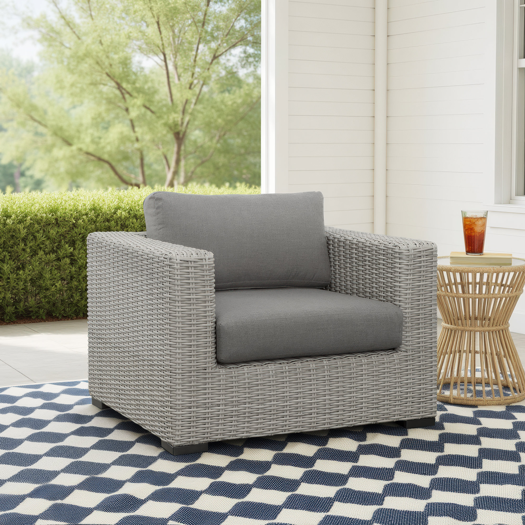 Wicker Outdoor Lounge Chair