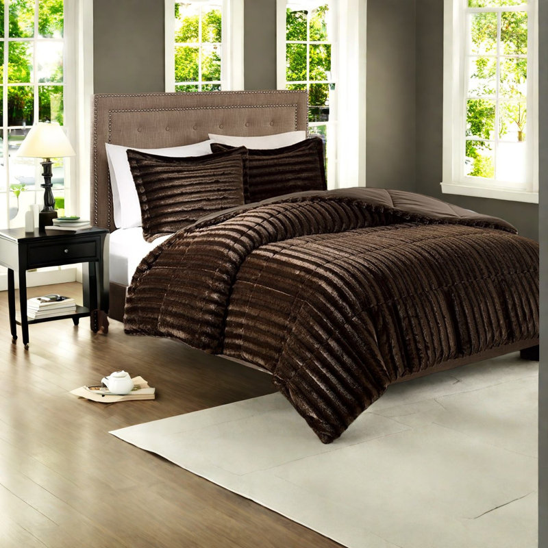 Luxurious Faux Fur Bedding Sets, Polyester, Glamorous Home Style
