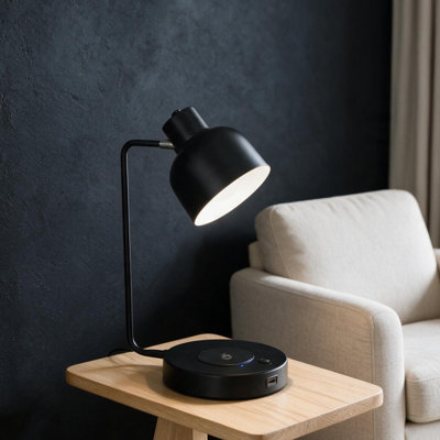 Lampe de bureau réglable Vadim noire de 38,7 cm (15,25 po) avec port de chargement USB