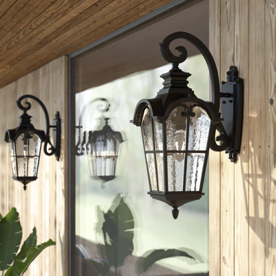 Artsiom Aluminum Wall Light
