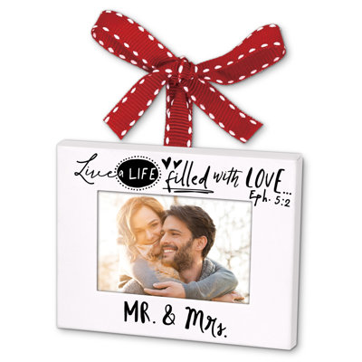 Christmas Orament Filled With Love Frame