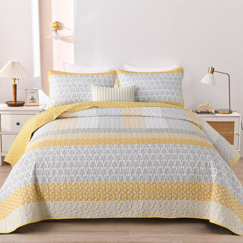3-Piece Bohemian Stripe Quilt Set Lightweight Microfiber All Season, Queen Quilt + 2 Queen Pillowcases, Yellow