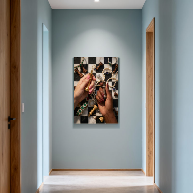 Fashion Chess Board, bijoux, mains, pièces d'échecs, H 18 po x l 12 po