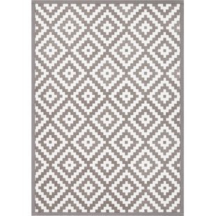 Saka Geometric Hand Woven Area Rug