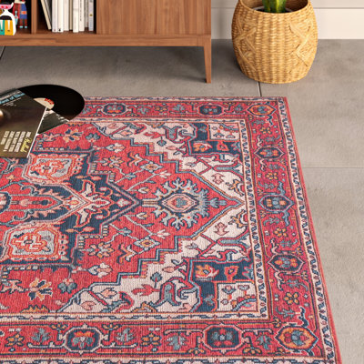 Tapis rouge / bleu marine Aailiyah Ornate