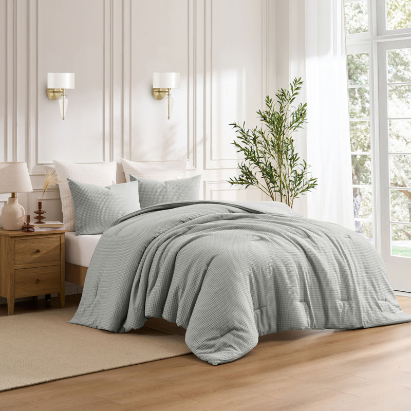 Ensemble d'édredon 3 pièces Kathy Ireland Waffle, Édredon pour très grand lit + 2 taies décorativ, Bleu