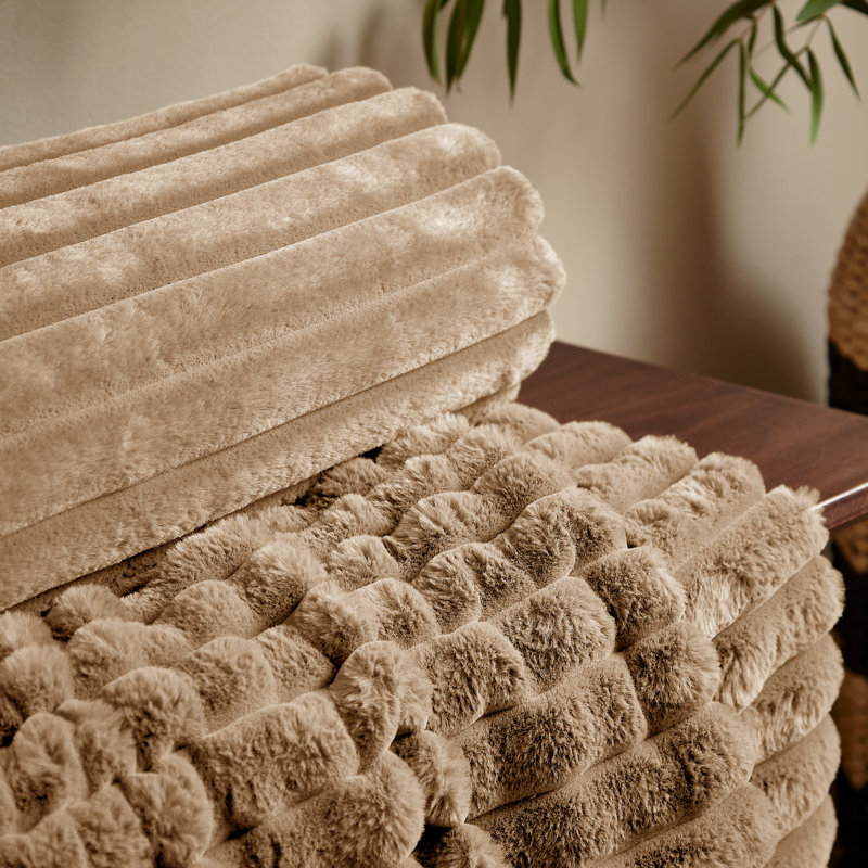 Cosy Ribbed Faux Fur Blanket Throw, Natural