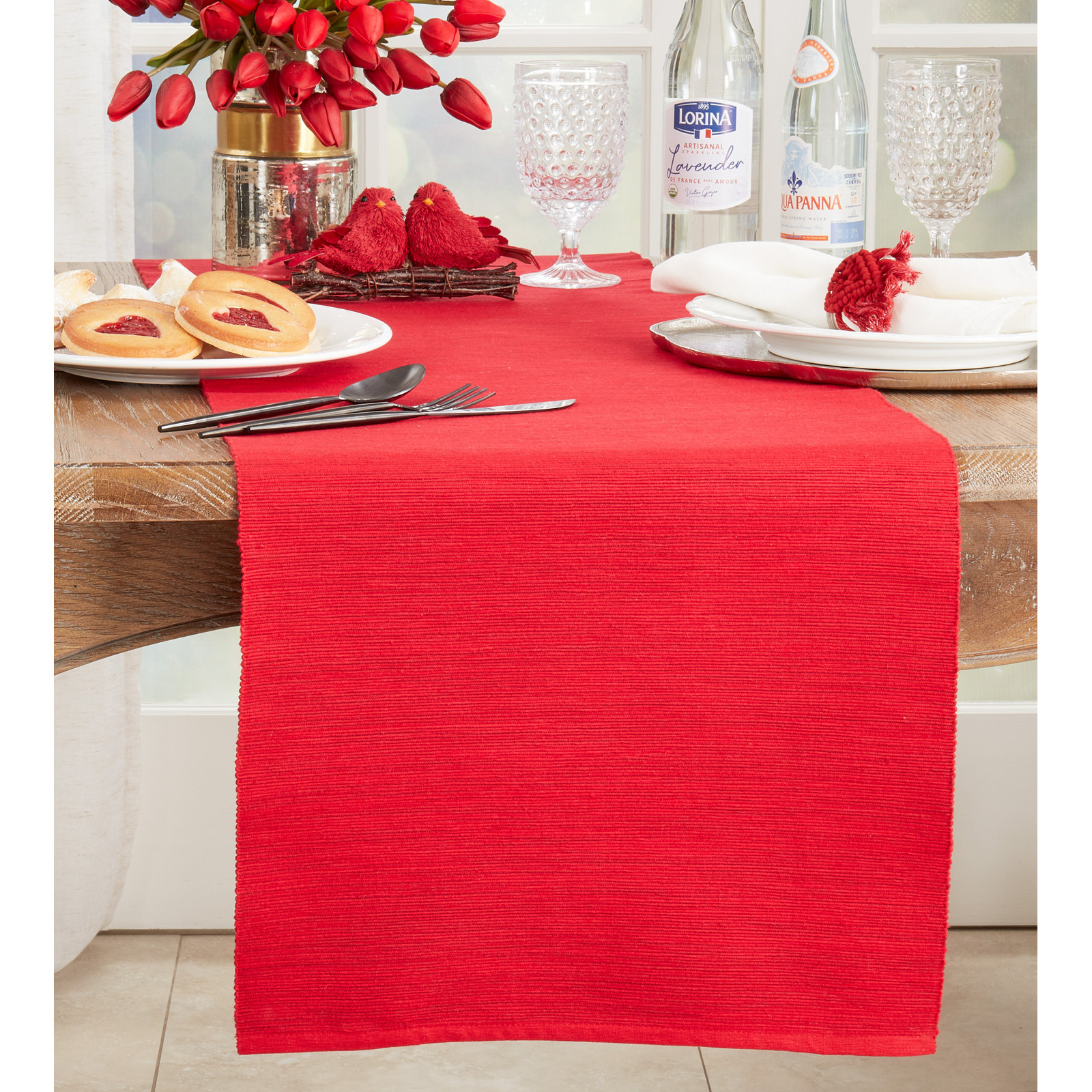 Bay Collection Table Runner, Red