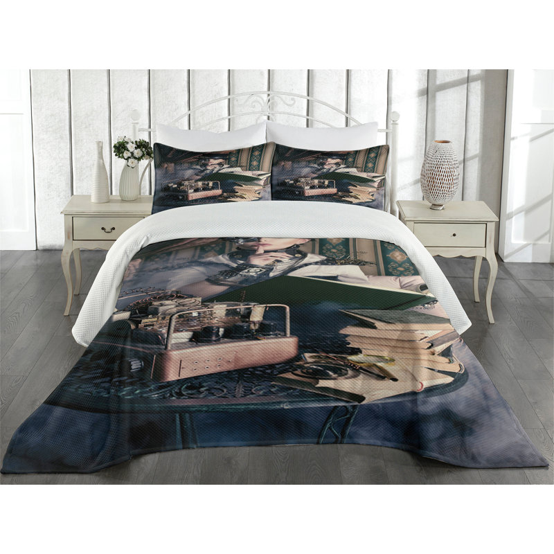 King Size Brown Steampunk Woman Quilted Bedspread Set