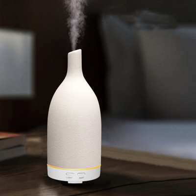 Elegant Ceramic Aroma Diffuser For Home And Office With Fine Mist Quiet Performance Intermittent Spray Mode And Matte