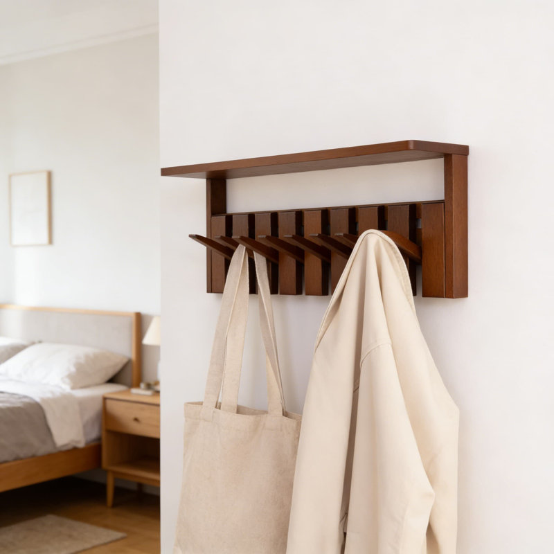 Portemanteau mural en bois avec étagère