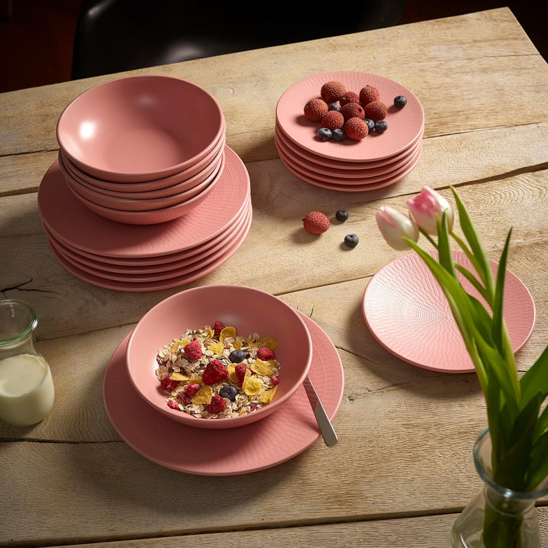 Blanka Piece Stoneware Dinnerware Set - Service for 4, Pink