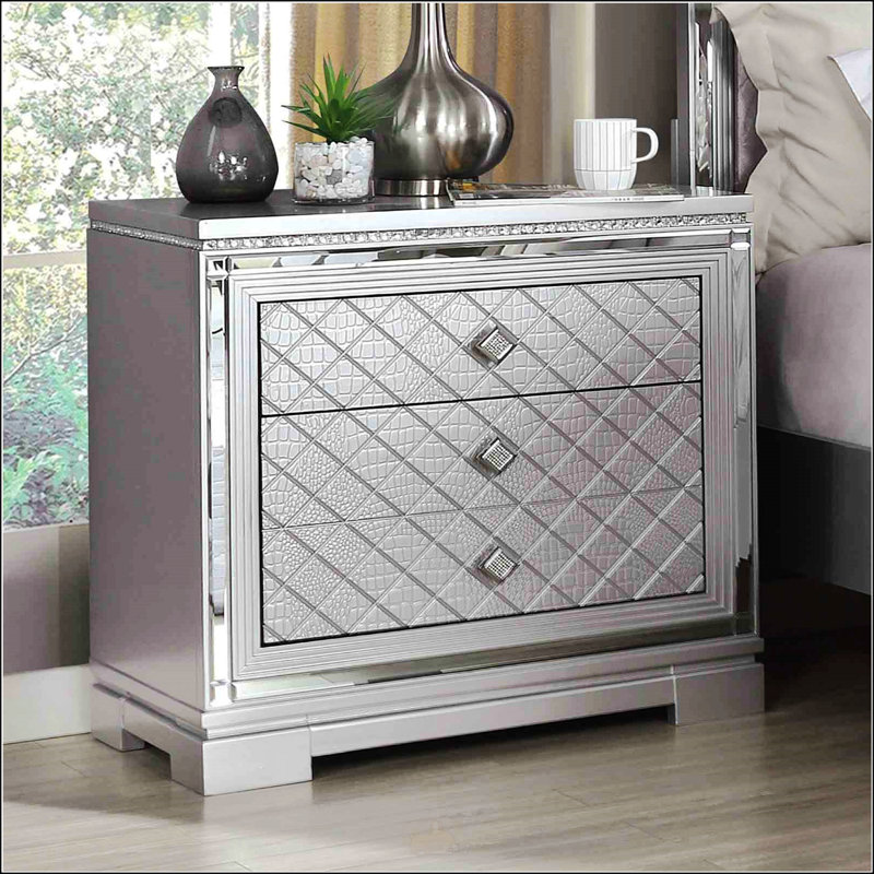 Table de chevet à finition argentée de style glam avec tiroir à bijoux caché, port USB et glissières à roulement à billes pour les chambres modernes