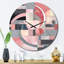 Horloge murale en métal rose-93383314