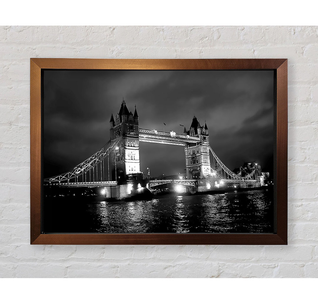 Gerahmtes Poster Londoner Brücke bei Nacht B N W