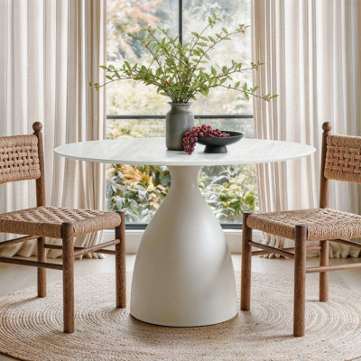 Aylamae 47.2" Round Dining Table