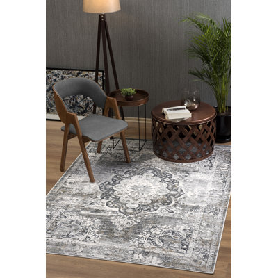 Gingerich Floral Indoor Rug