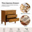 Table de bout transitionnelle à 3 tiroirs de 28,3 po avec prise intégrée et pieds en bois massif Amberlyn (ensemble de 2)-633267809