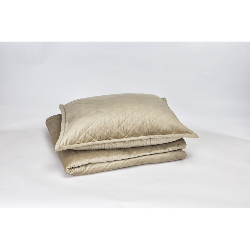 Newmark Coverlet, King Coverlet + 5 Shams