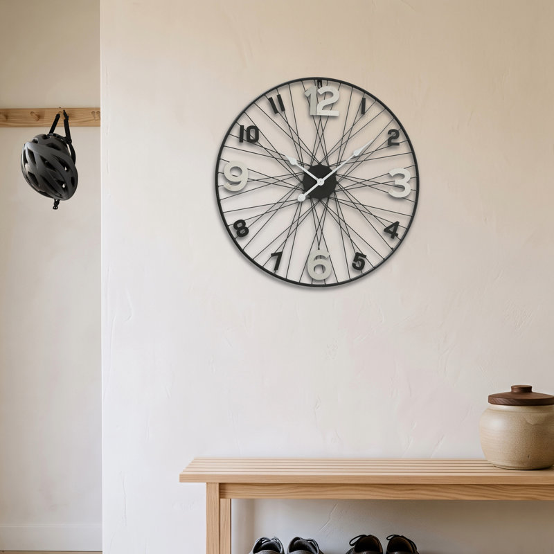 Horloge argentée 27,5 po Ashanti