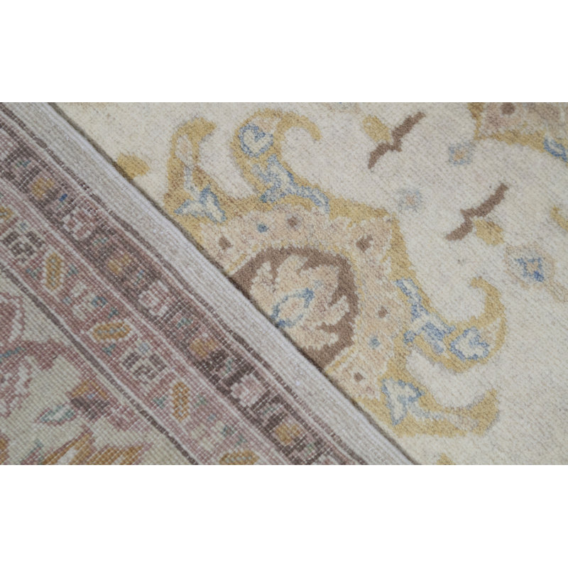 Tapis beige et crème noué à la main de haute qualité