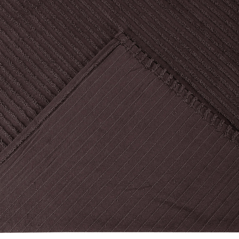 Ensemble de couvre-lit 100% coton touffeté Jullian Collection, couvre-lit à rayures classique avec taies décoratives assorties, certifié OEKO-TEX, doux, respirant, lavable à la machine, toutes saisons, chocolat