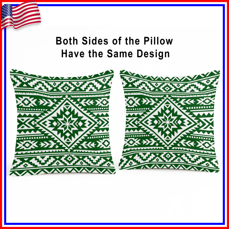 Coussins Green Aztec, 16 x 16 inches