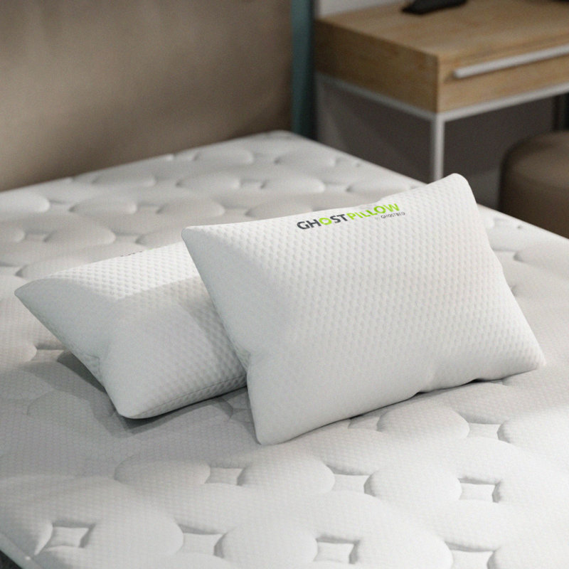 Oreiller standard en mousse viscoélastique déchiquetée GhostBed - paquet de 2, Standard