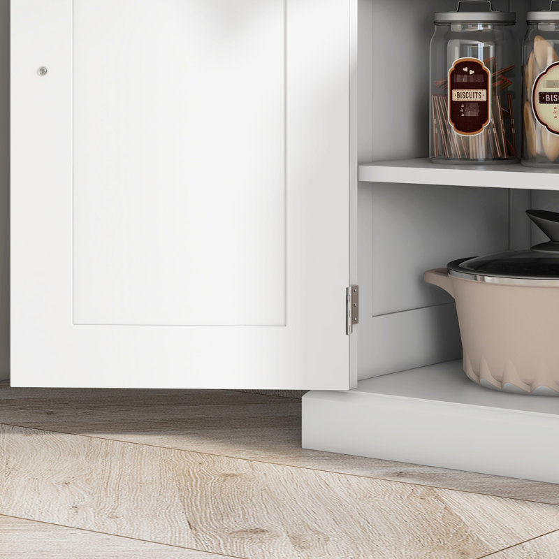 Garde-manger de 72 po, armoire de rangement blanche avec tiroir et portes. Offre de l'espace pour l'argenterie, les serviettes, les ustensiles de cuisine. Possède des tablettes réglables. Apporte du style à la cuisine, la salle à manger, la salle de bain et