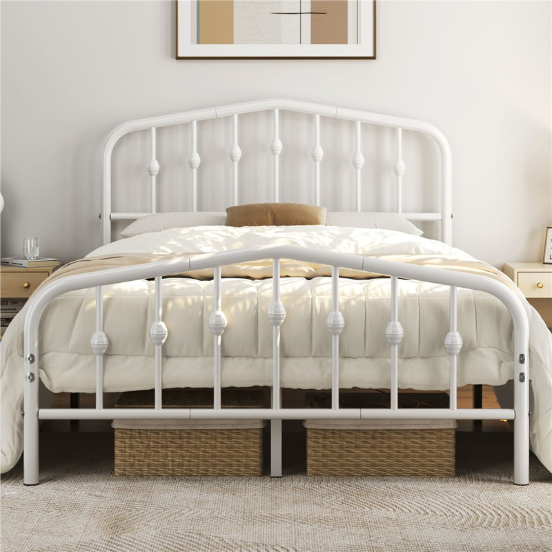 Metal Bed with Arched Headboard and Footboard, Double (4'6), White